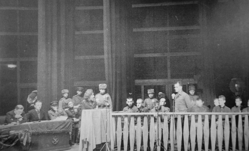 Ленинградский процесс по делу немецких военных преступников.